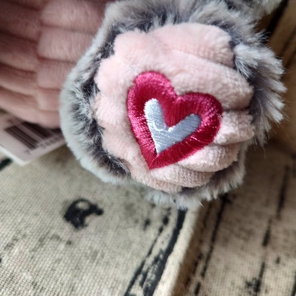 Kellytoy Elephant 8" Plush Stuffed Animal Gray Heart On Foot Valentine's Day - Picture 2 of 6